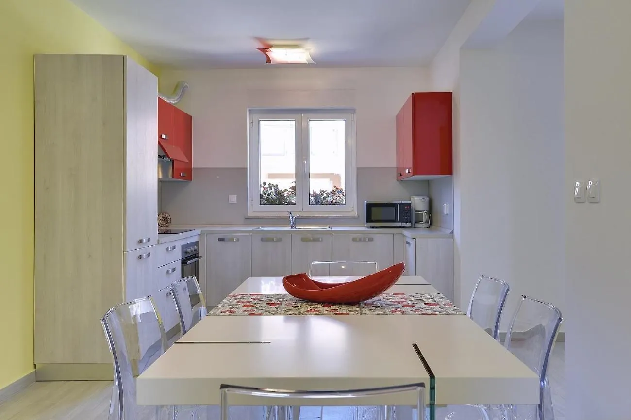 Holiday home Strandnahe Villa Mit Privatem Pool, Wlan, Terrasse, Grill Banjole Croatia