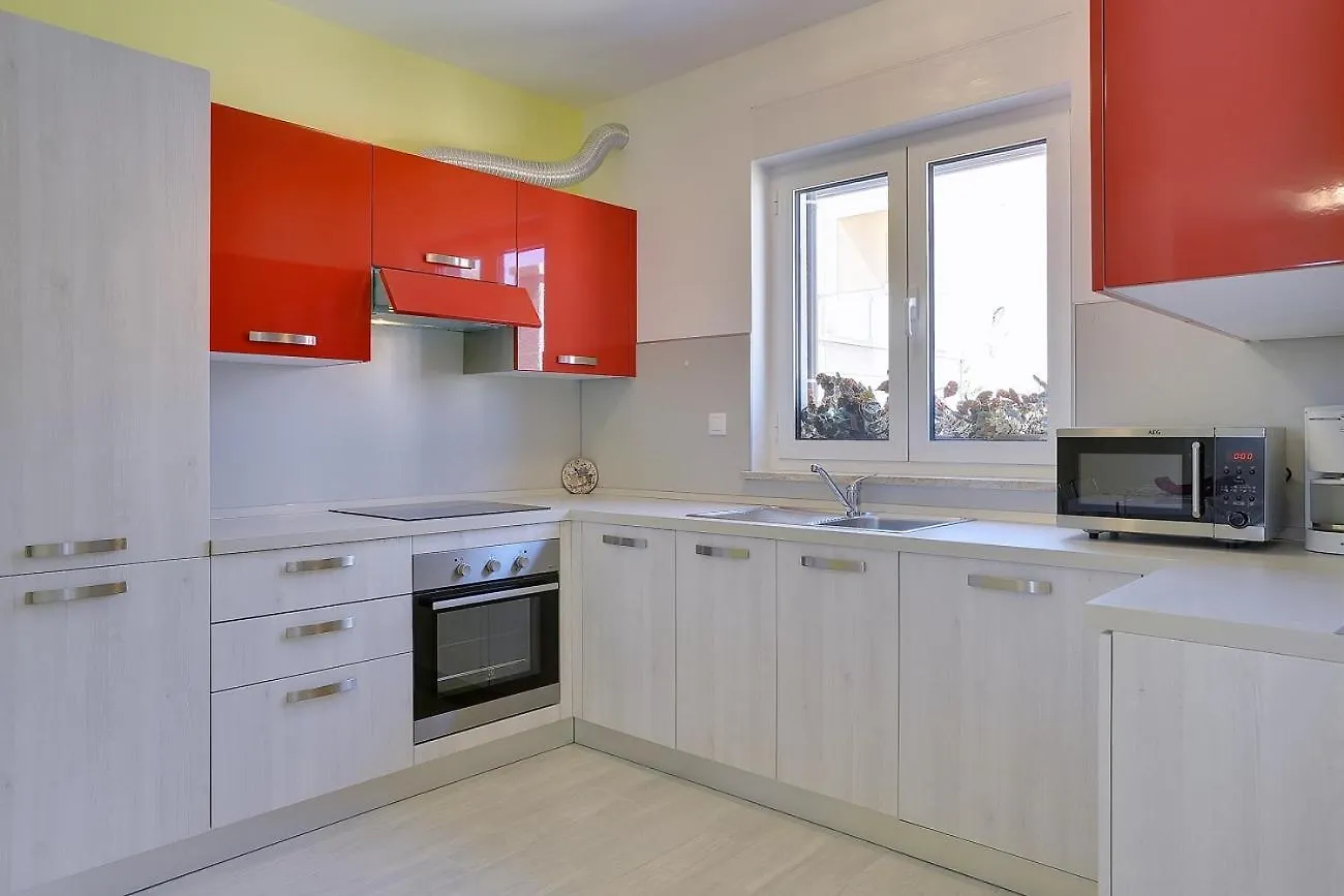 Strandnahe Villa Mit Privatem Pool, Wlan, Terrasse, Grill Banjole Croatia