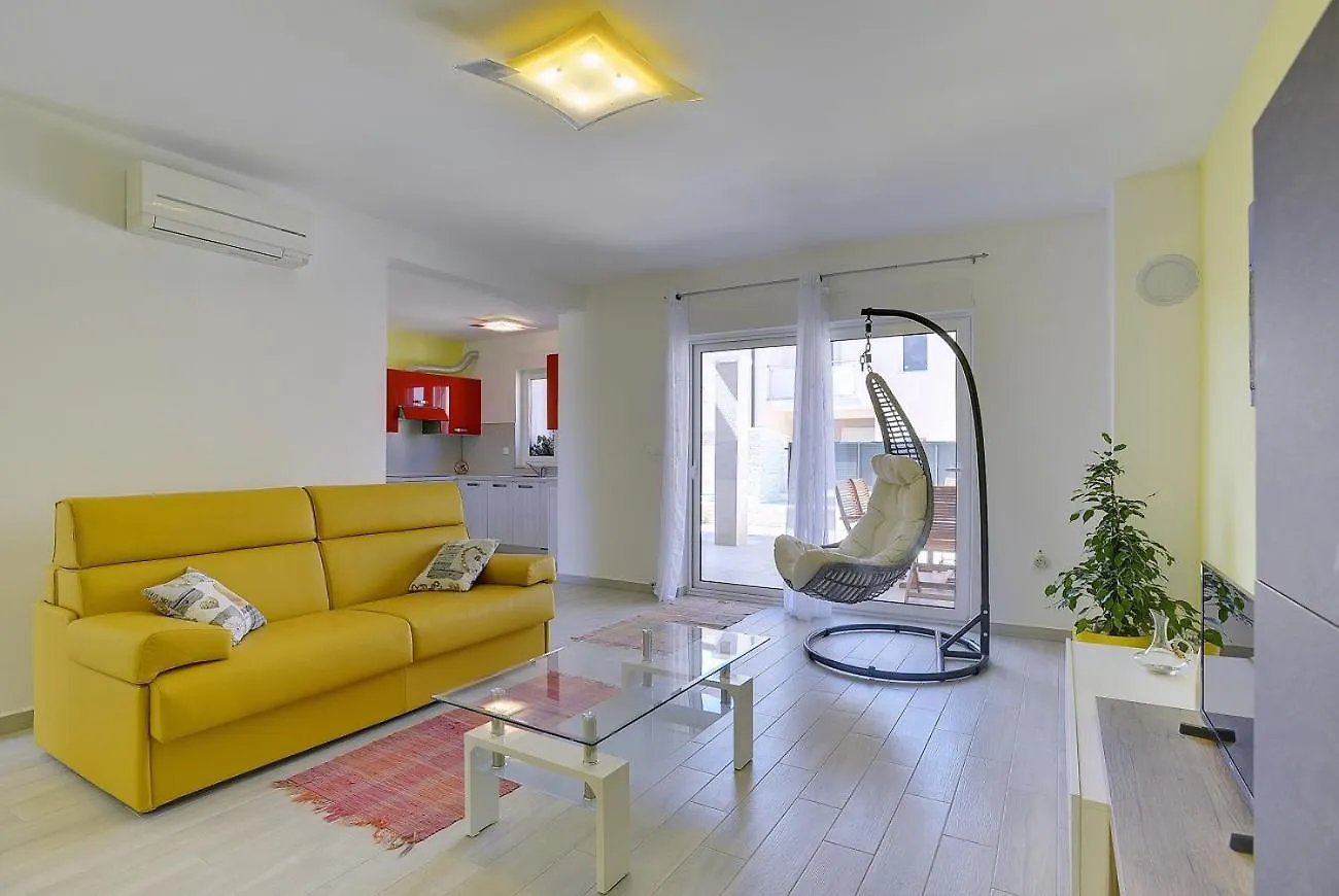 Strandnahe Villa Mit Privatem Pool, Wlan, Terrasse, Grill Banjole Holiday home