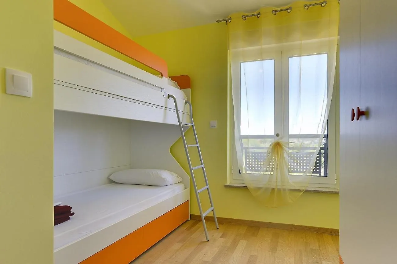 Strandnahe Villa Mit Privatem Pool, Wlan, Terrasse, Grill Banjole