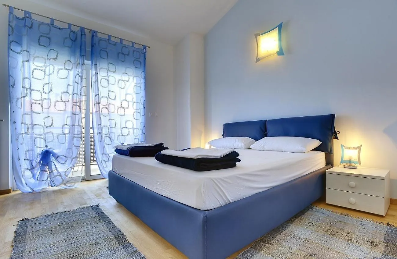 Holiday home Strandnahe Villa Mit Privatem Pool, Wlan, Terrasse, Grill Banjole